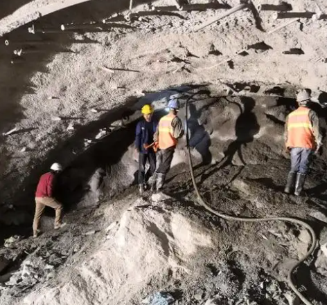 漳浦拱顶带模注浆料的施工流程及注意事项